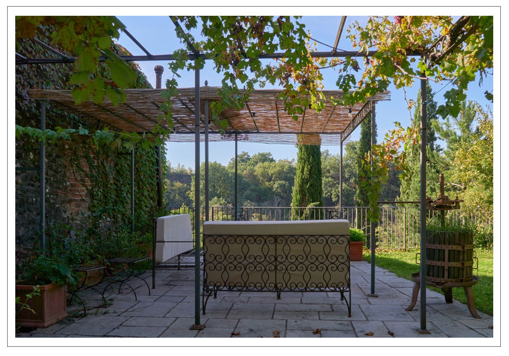 小さな村が旅先となる、トスカーナの休日　アルベルゴ・ディフーゾの旅